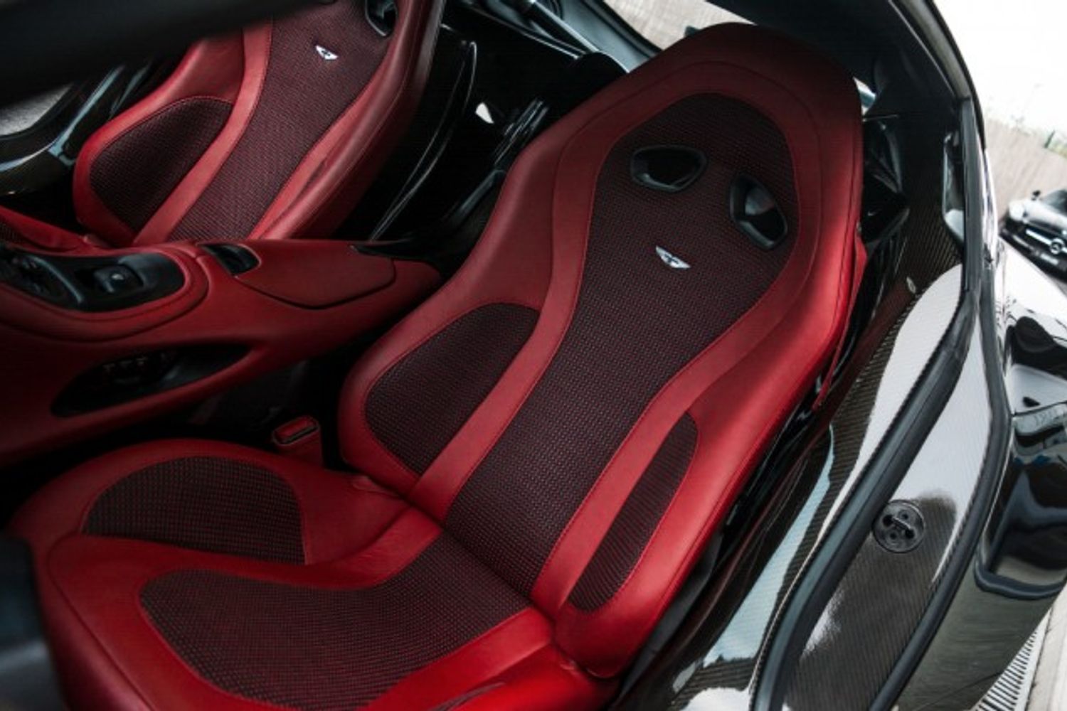 ASTON MARTIN One-77 One-77 - 7.3 Litre V12