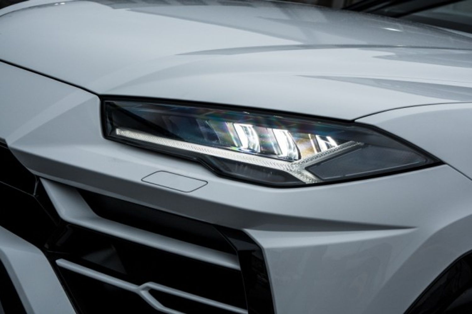LAMBORGHINI URUS ESTATE 4.0 V8 5DR AUTOMATIC