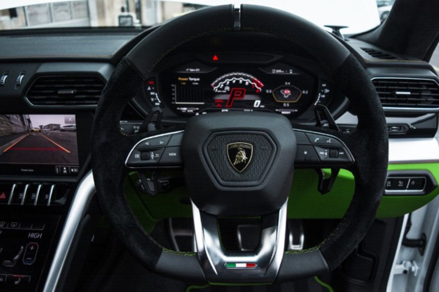 LAMBORGHINI URUS ESTATE 4.0 V8 5DR AUTOMATIC