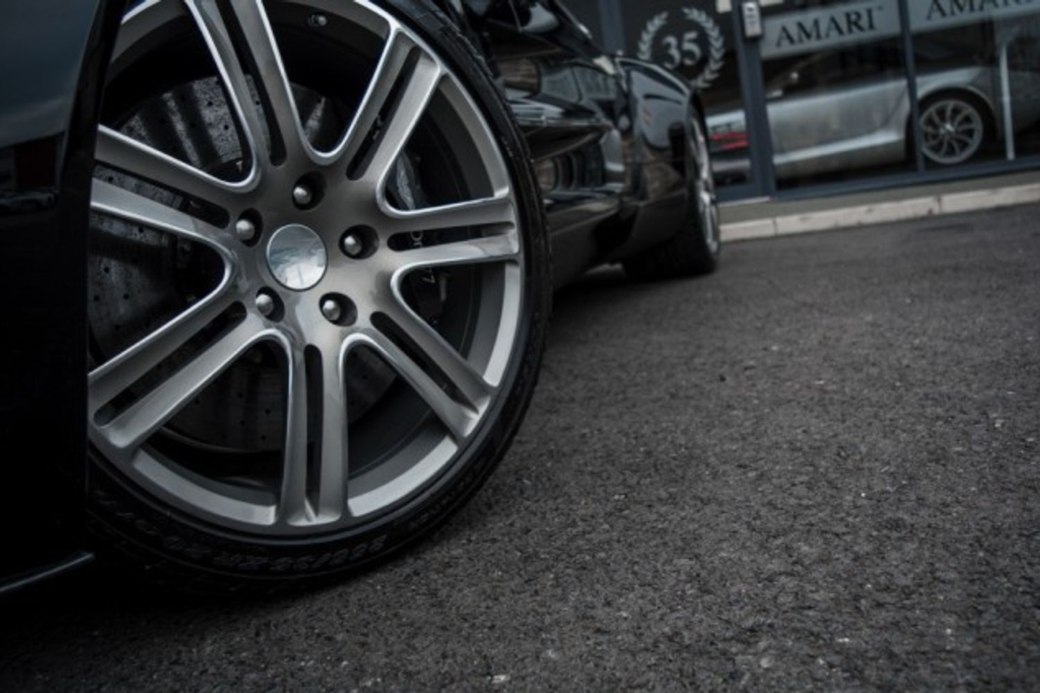 ASTON MARTIN One-77 One-77 - 7.3 Litre V12