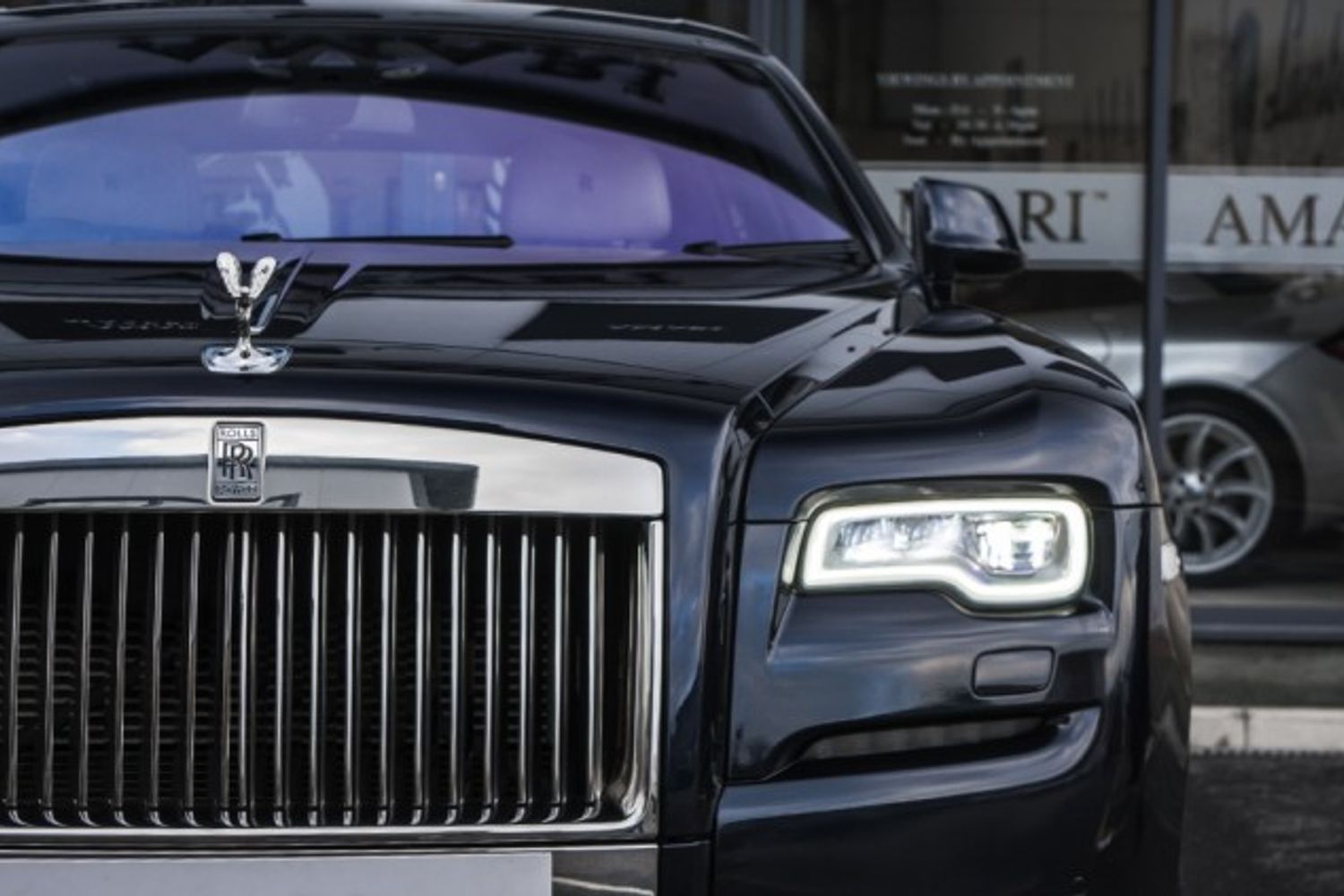 ROLLS-ROYCE GHOST SALOON 6.6 V12 SWB 4DR AUTOMATIC