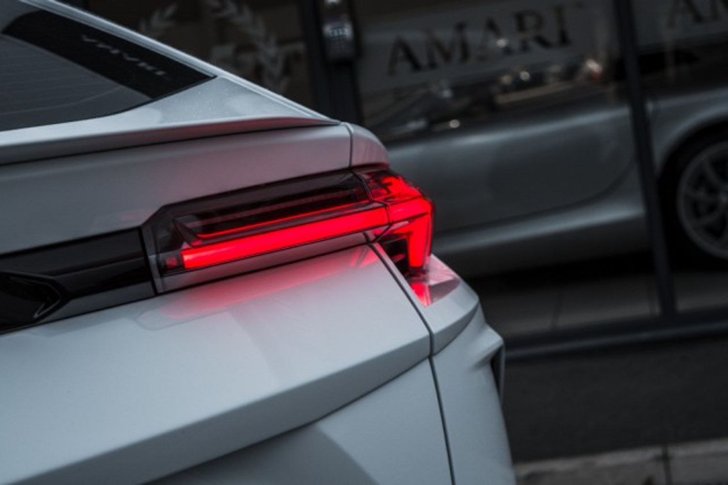 LAMBORGHINI URUS ESTATE 4.0 V8 5DR AUTOMATIC