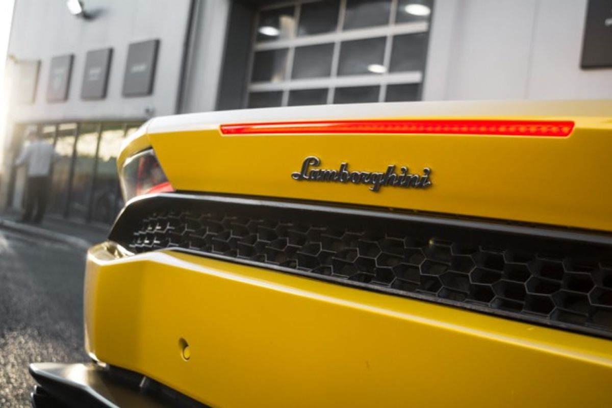 LAMBORGHINI HURACAN CONVERTIBLE 5.2 LP 610-4 SPYDER 2DR SEMI AUTOMATIC