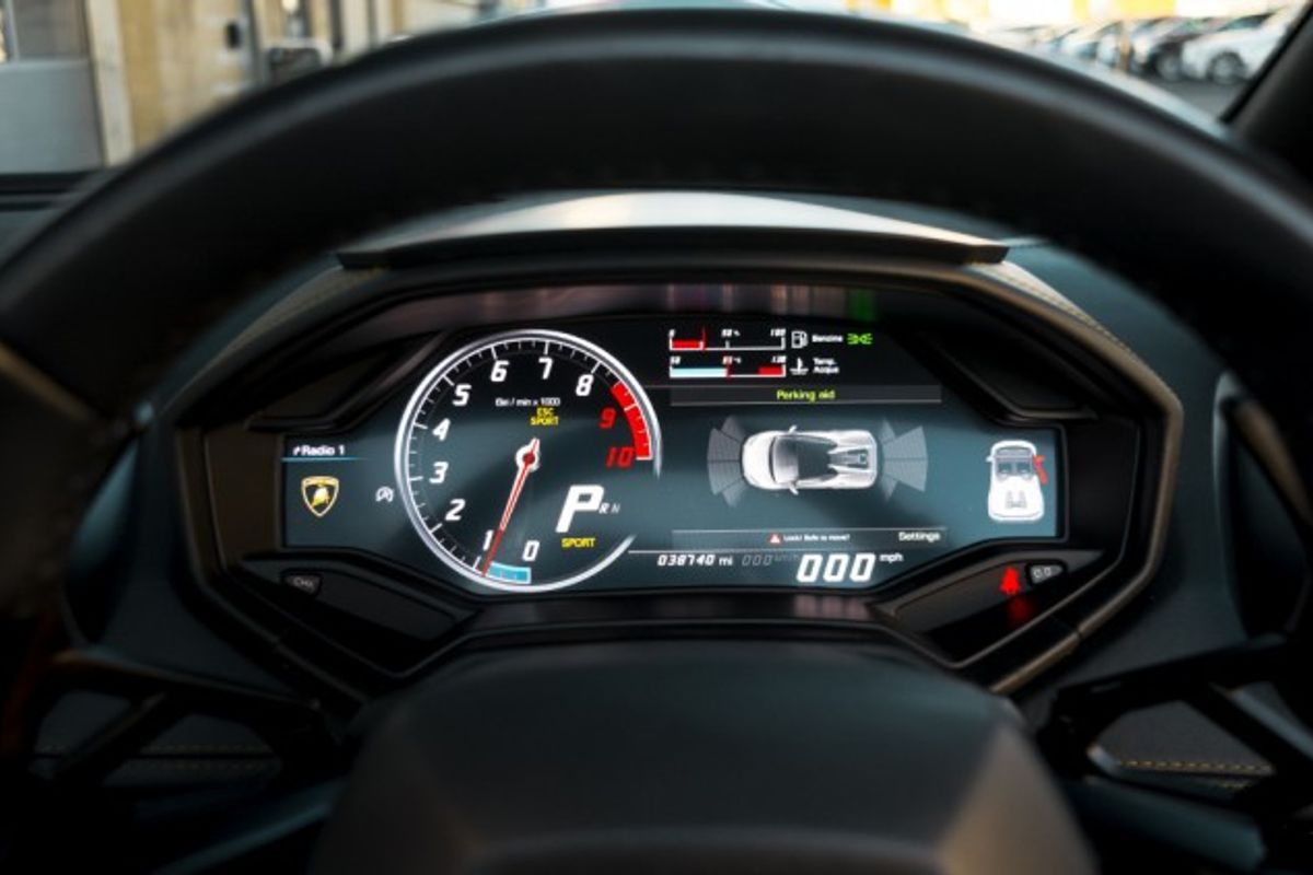 LAMBORGHINI HURACAN CONVERTIBLE 5.2 LP 610-4 SPYDER 2DR SEMI AUTOMATIC