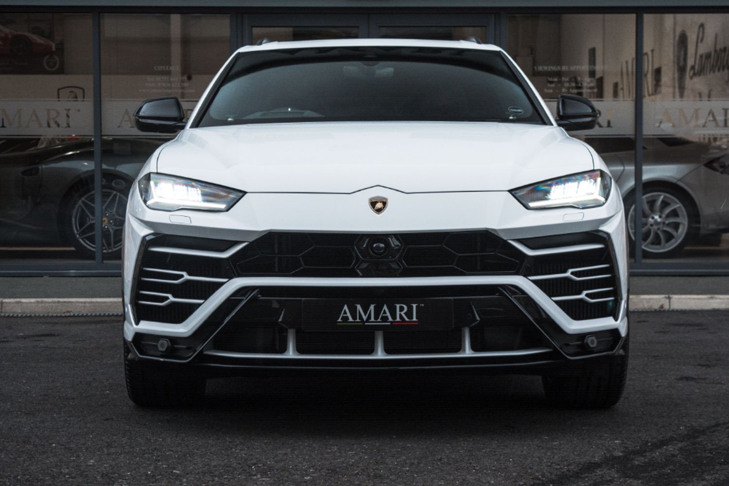 LAMBORGHINI URUS ESTATE 4.0 V8 5DR AUTOMATIC