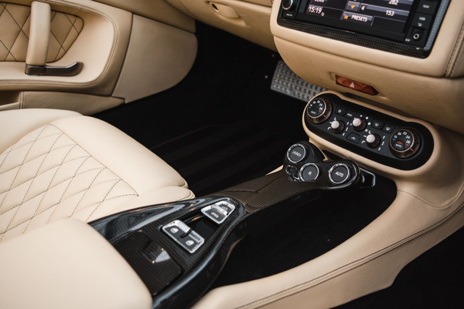 FERRARI CALIFORNIA CONVERTIBLE 4.3 2 PLUS 2 2DR SEMI AUTOMATIC