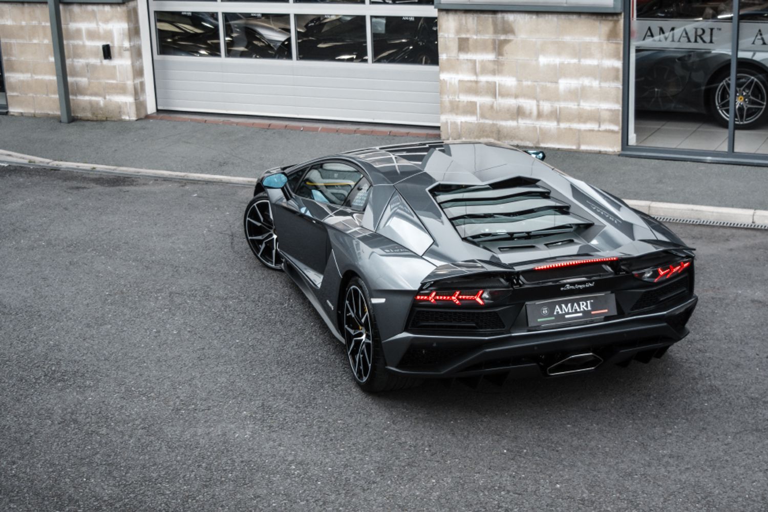 LAMBORGHINI AVENTADOR 6.5 LP 740-4 S 2DR SEMI AUTOMATIC