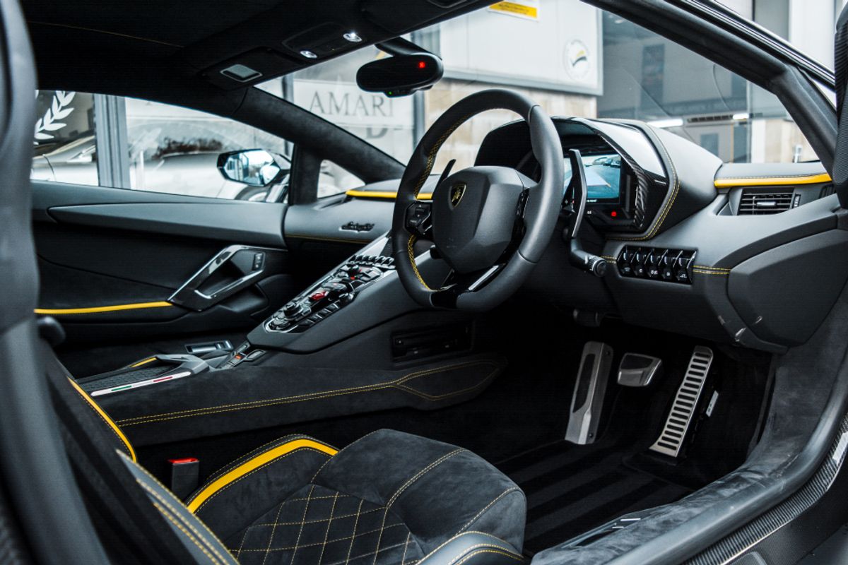LAMBORGHINI AVENTADOR 6.5 LP 740-4 S 2DR SEMI AUTOMATIC