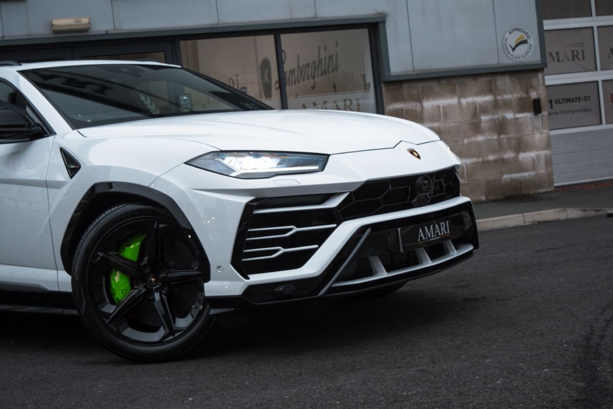 LAMBORGHINI URUS ESTATE 4.0 V8 5DR AUTOMATIC