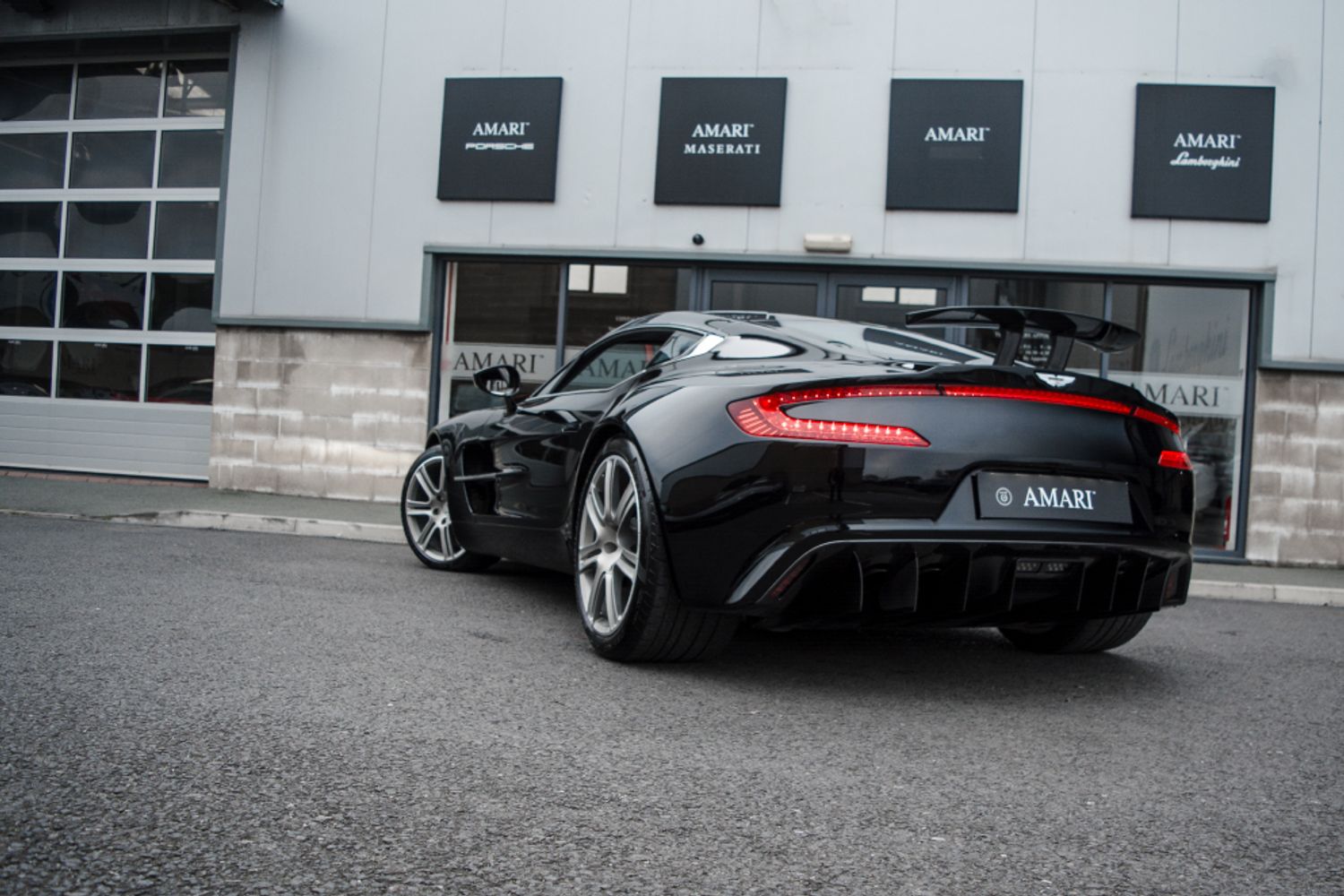 ASTON MARTIN One-77 One-77 - 7.3 Litre V12