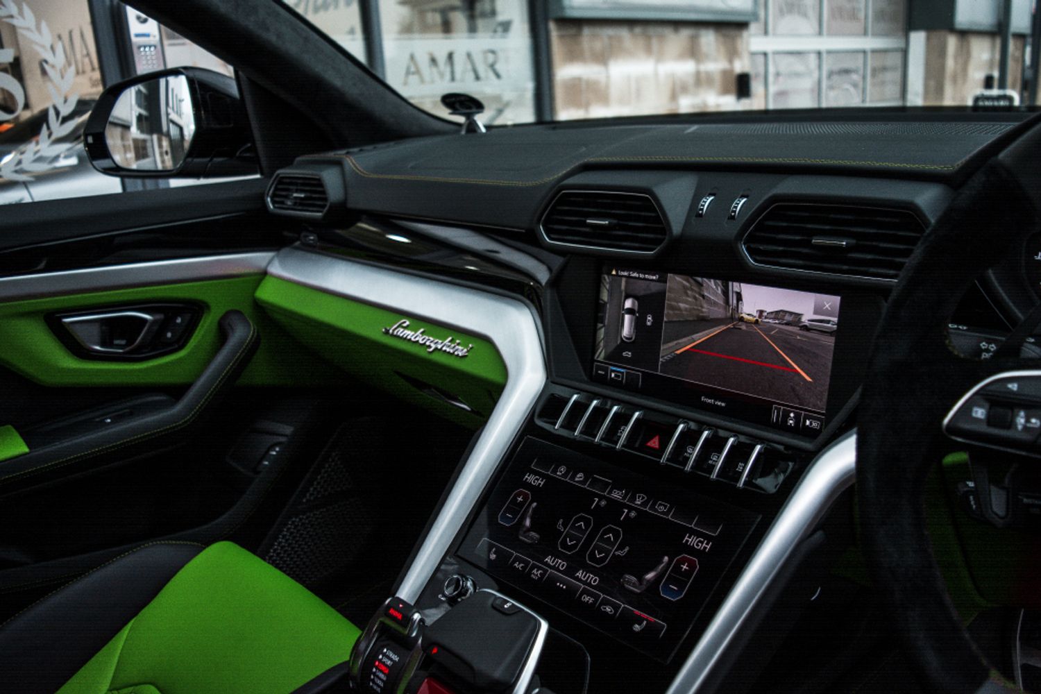 LAMBORGHINI URUS ESTATE 4.0 V8 5DR AUTOMATIC