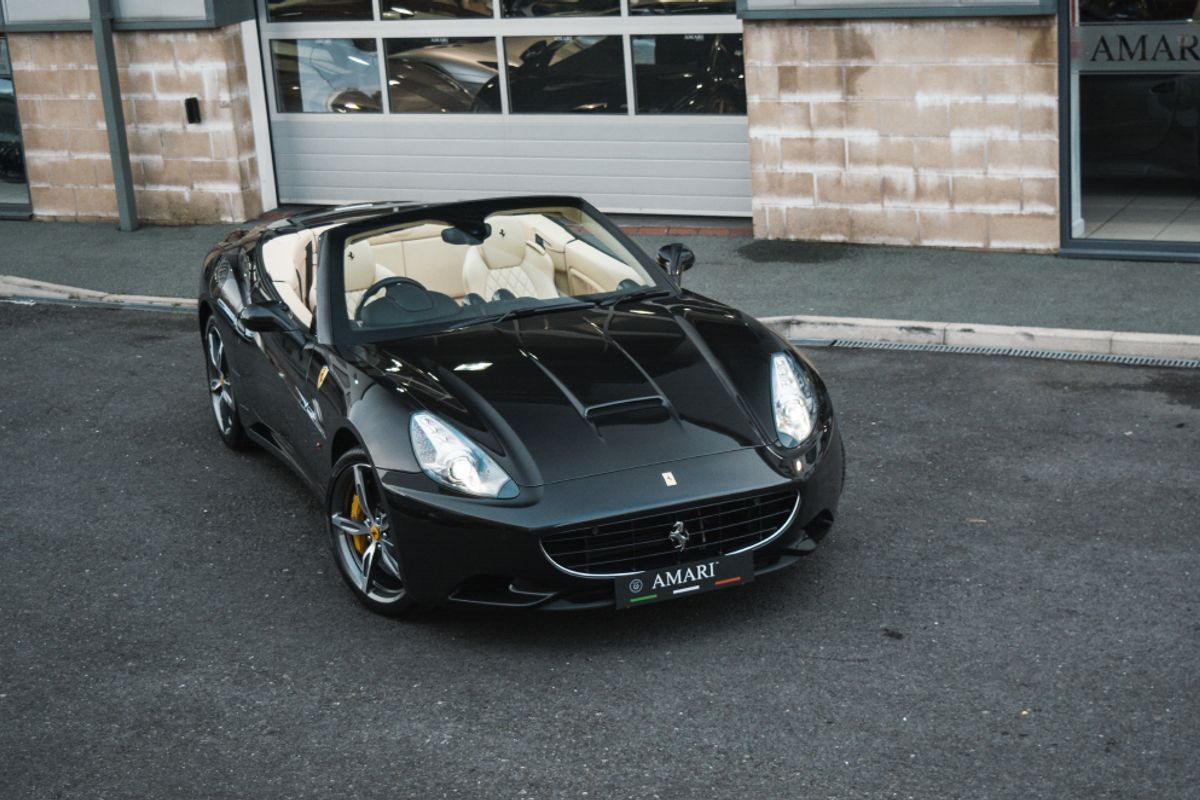 FERRARI CALIFORNIA CONVERTIBLE 4.3 2 PLUS 2 2DR SEMI AUTOMATIC
