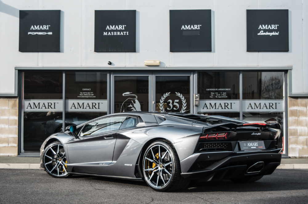 2018 LAMBORGHINI AVENTADOR Previously Sold | AMARI™ Supercars