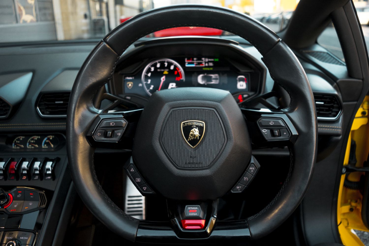 LAMBORGHINI HURACAN CONVERTIBLE 5.2 LP 610-4 SPYDER 2DR SEMI AUTOMATIC