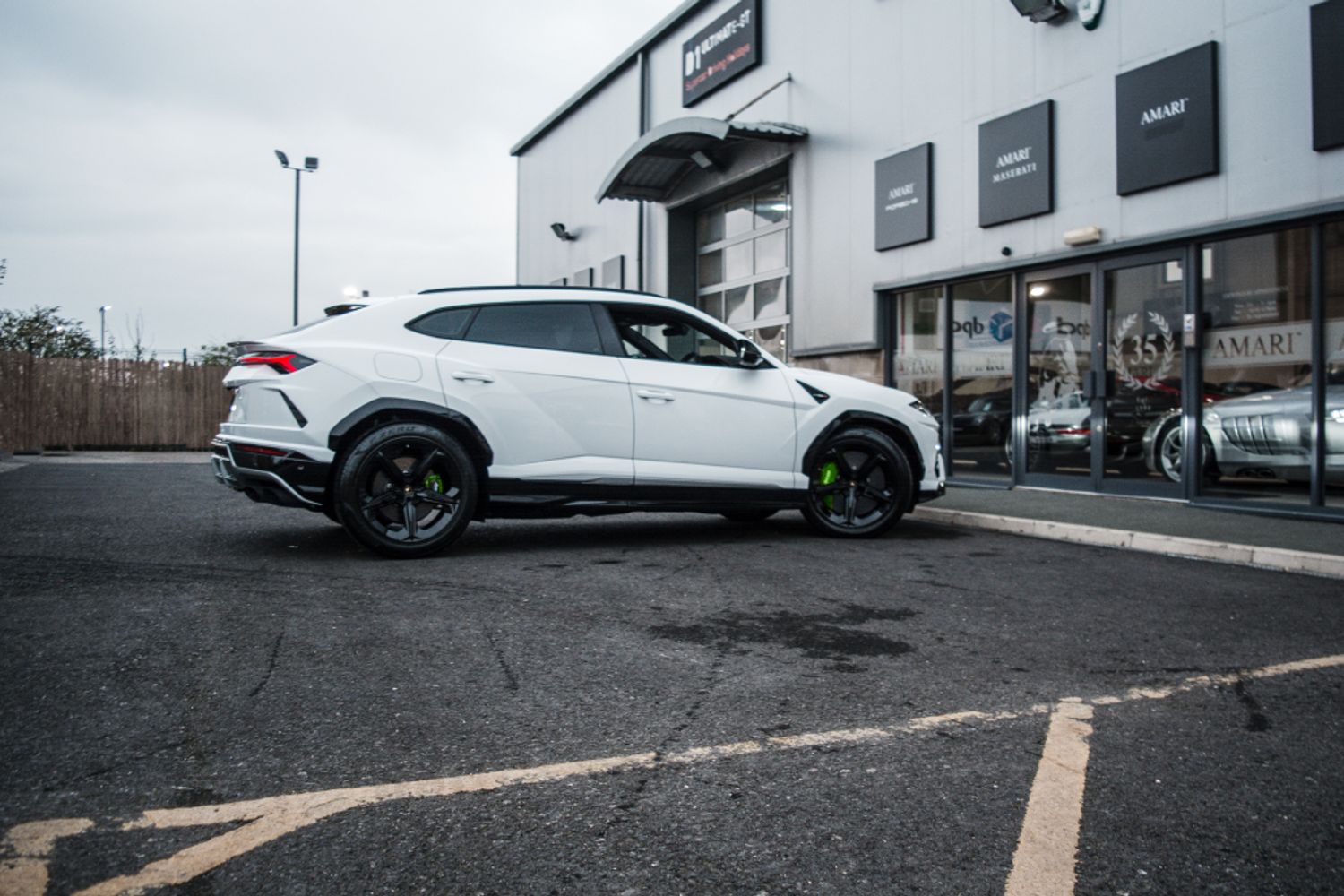 LAMBORGHINI URUS ESTATE 4.0 V8 5DR AUTOMATIC