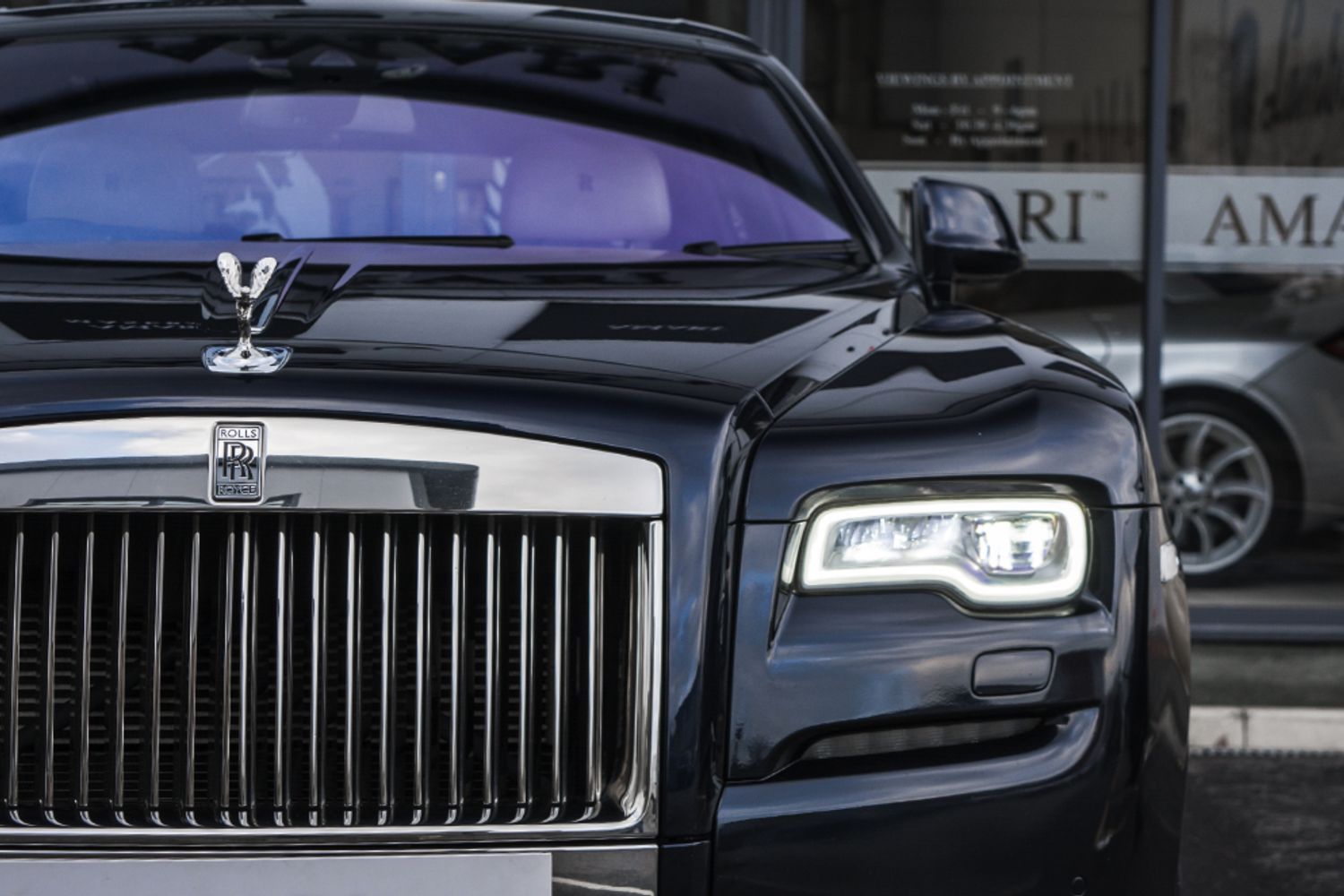 ROLLS-ROYCE GHOST SALOON 6.6 V12 SWB 4DR AUTOMATIC