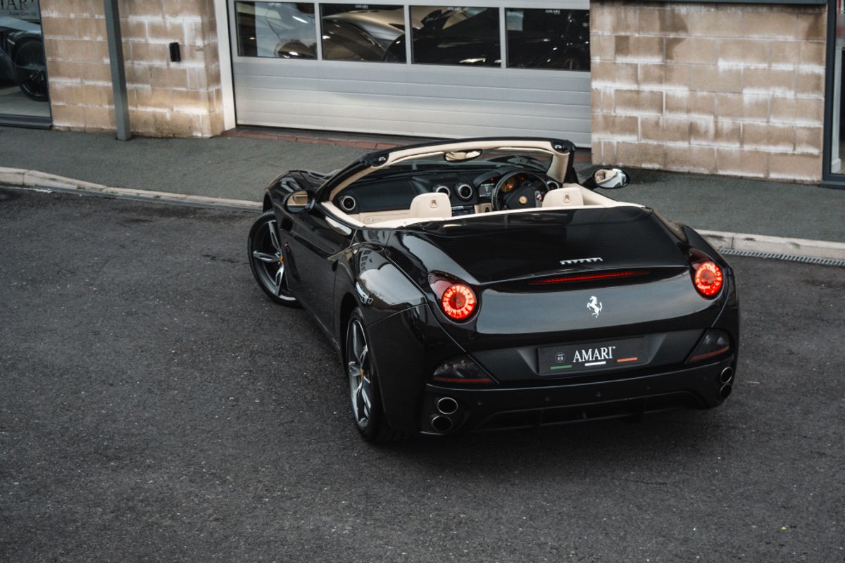 FERRARI CALIFORNIA CONVERTIBLE 4.3 2 PLUS 2 2DR SEMI AUTOMATIC