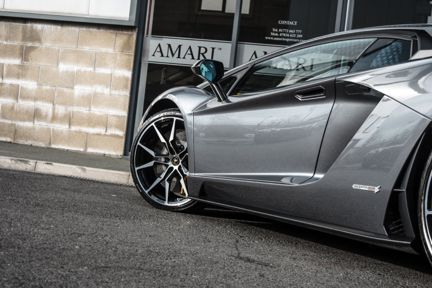 LAMBORGHINI AVENTADOR 6.5 LP 740-4 S 2DR SEMI AUTOMATIC