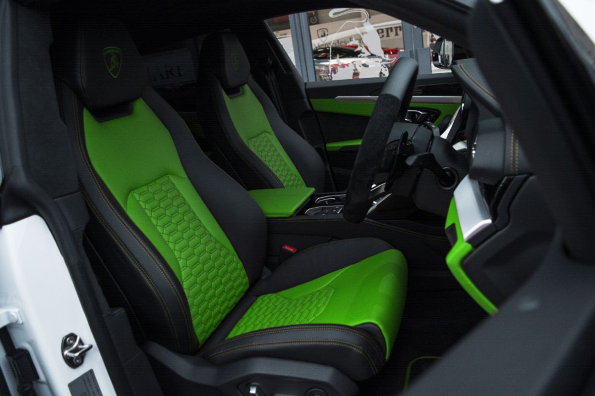 LAMBORGHINI URUS ESTATE 4.0 V8 5DR AUTOMATIC