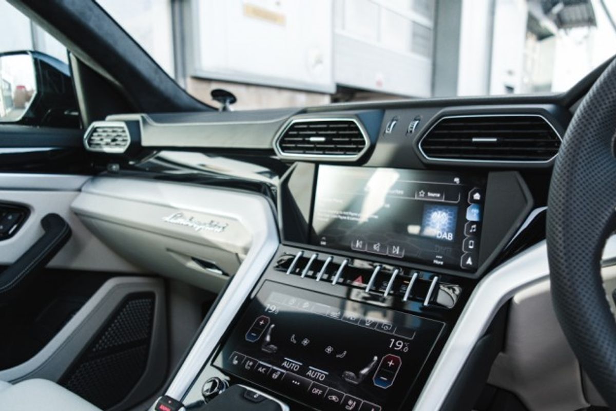 LAMBORGHINI URUS ESTATE 4.0 V8 5DR AUTOMATIC