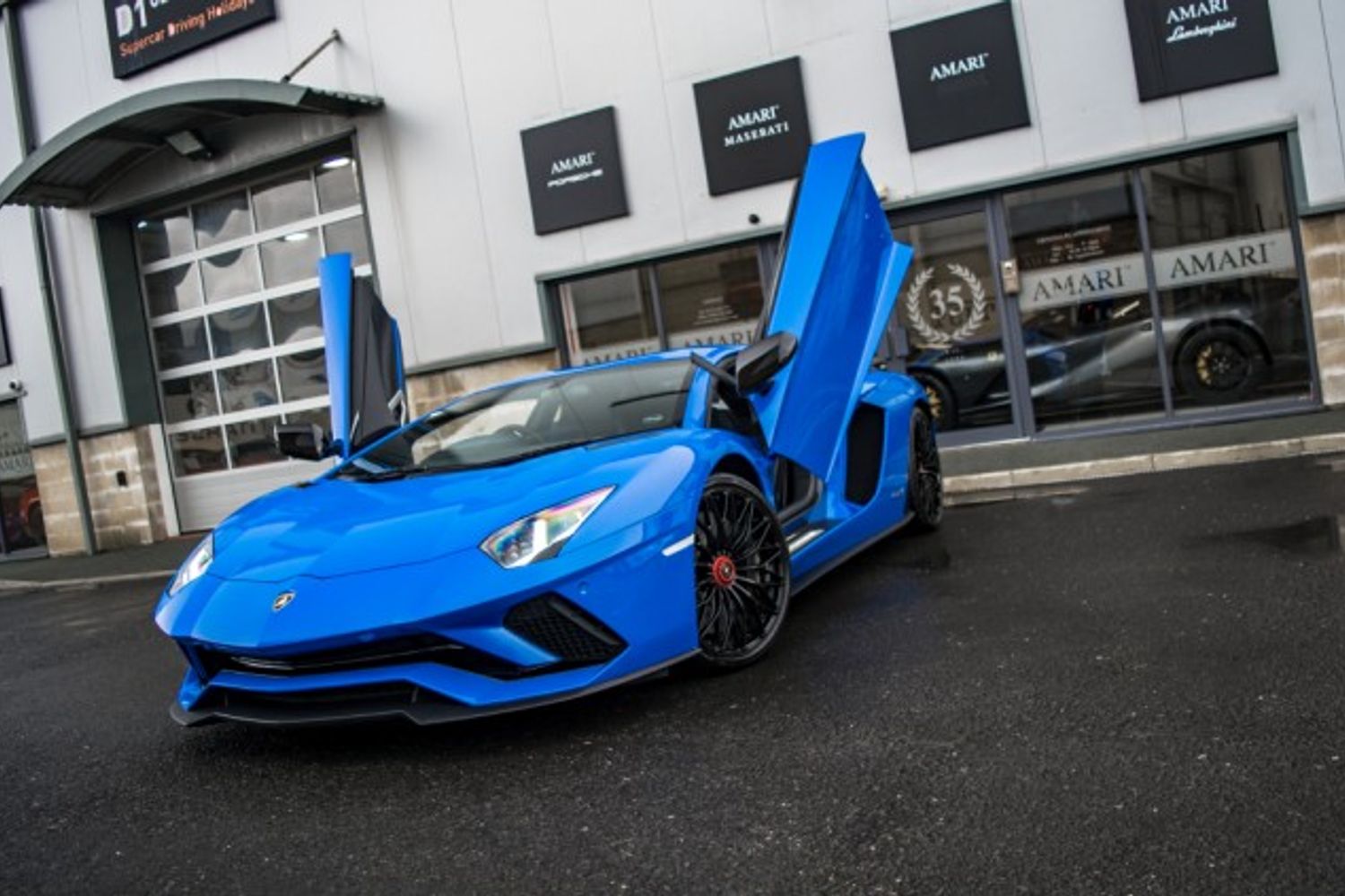 LAMBORGHINI AVENTADOR COUPE 6.5 LP 740-4 S 2DR SEMI AUTOMATIC