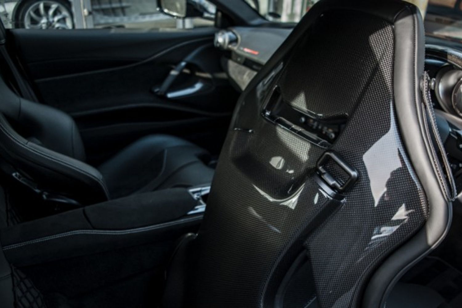 FERRARI 812 SUPERFAST COUPE 6.5 BCE 2DR SEMI AUTOMATIC