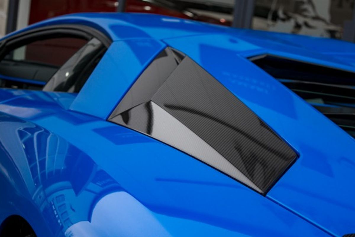 LAMBORGHINI AVENTADOR COUPE 6.5 LP 740-4 S 2DR SEMI AUTOMATIC