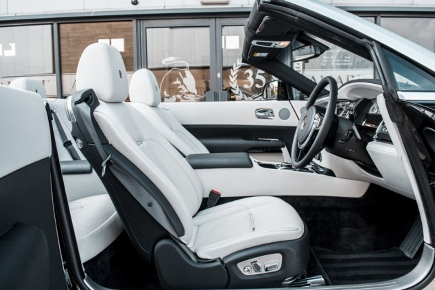 ROLLS-ROYCE DAWN CONVERTIBLE 6.6 V12 2DR AUTOMATIC