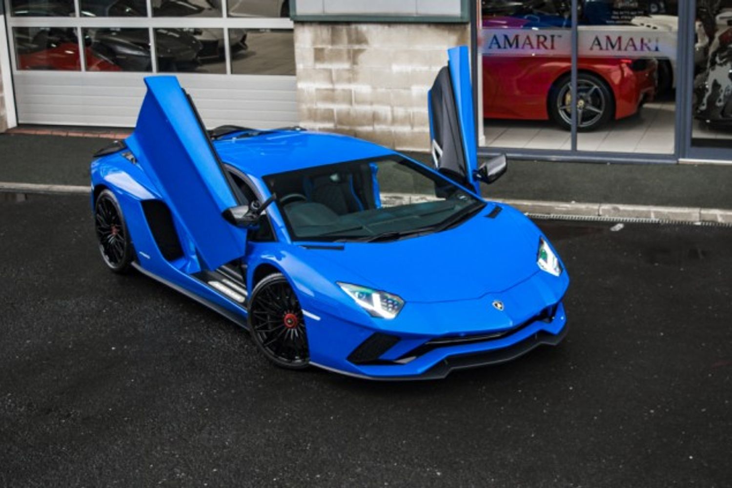 LAMBORGHINI AVENTADOR COUPE 6.5 LP 740-4 S 2DR SEMI AUTOMATIC