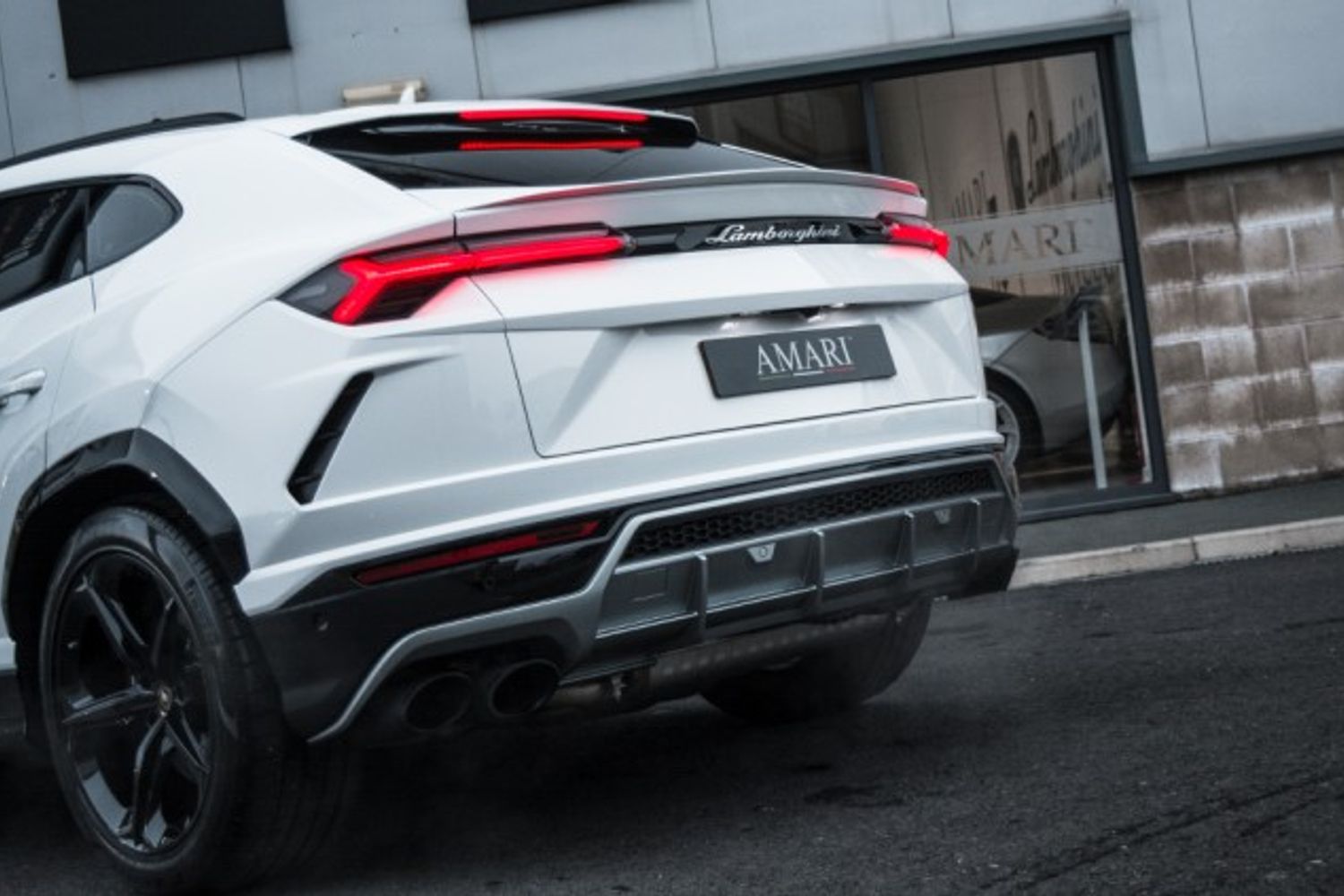 LAMBORGHINI URUS ESTATE 4.0 V8 5DR AUTOMATIC