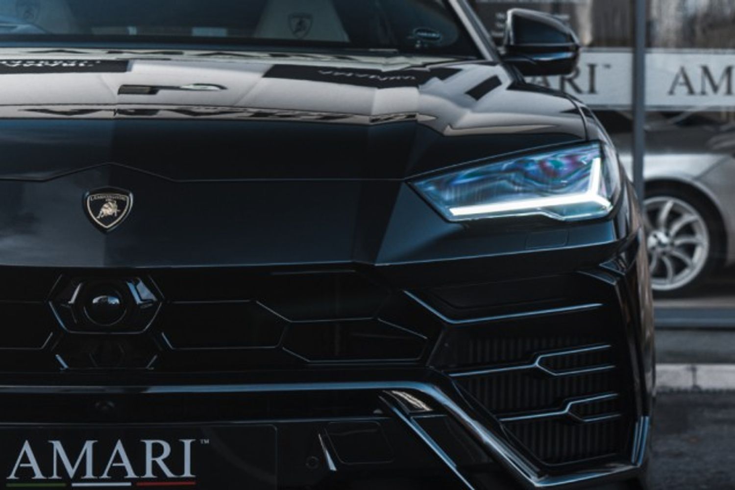 LAMBORGHINI URUS ESTATE 4.0 V8 5DR AUTOMATIC