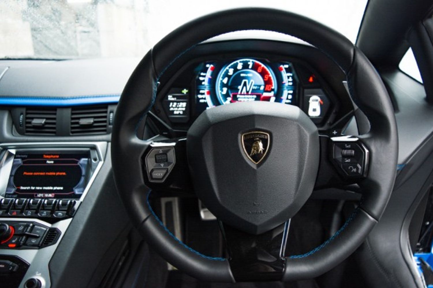 LAMBORGHINI AVENTADOR COUPE 6.5 LP 740-4 S 2DR SEMI AUTOMATIC