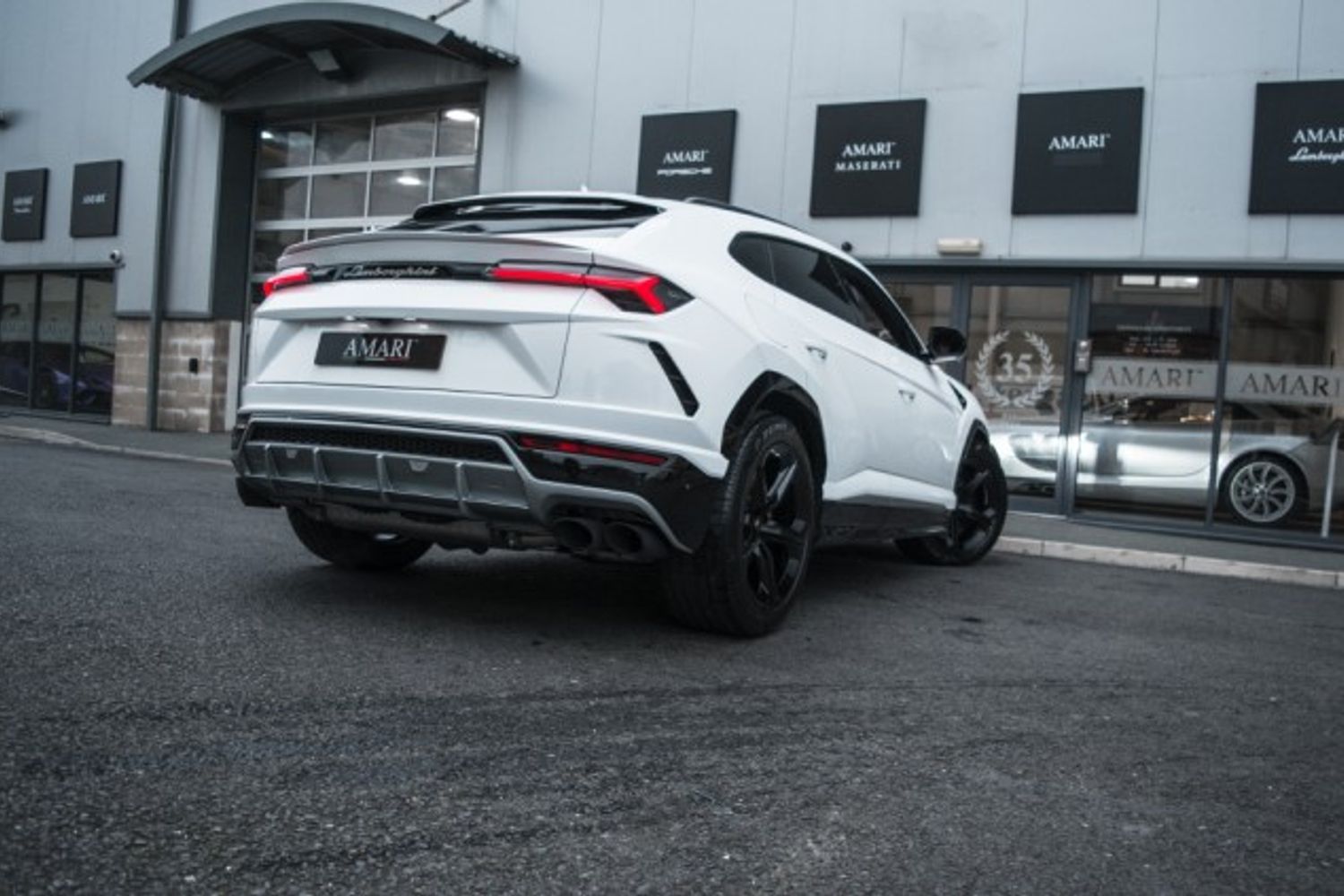 LAMBORGHINI URUS ESTATE 4.0 V8 5DR AUTOMATIC