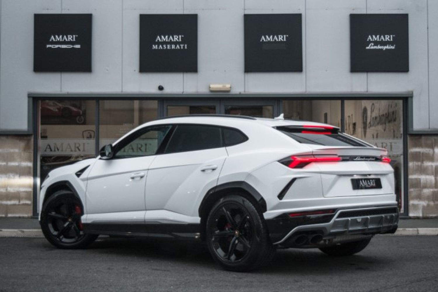 LAMBORGHINI URUS ESTATE 4.0 V8 5DR AUTOMATIC