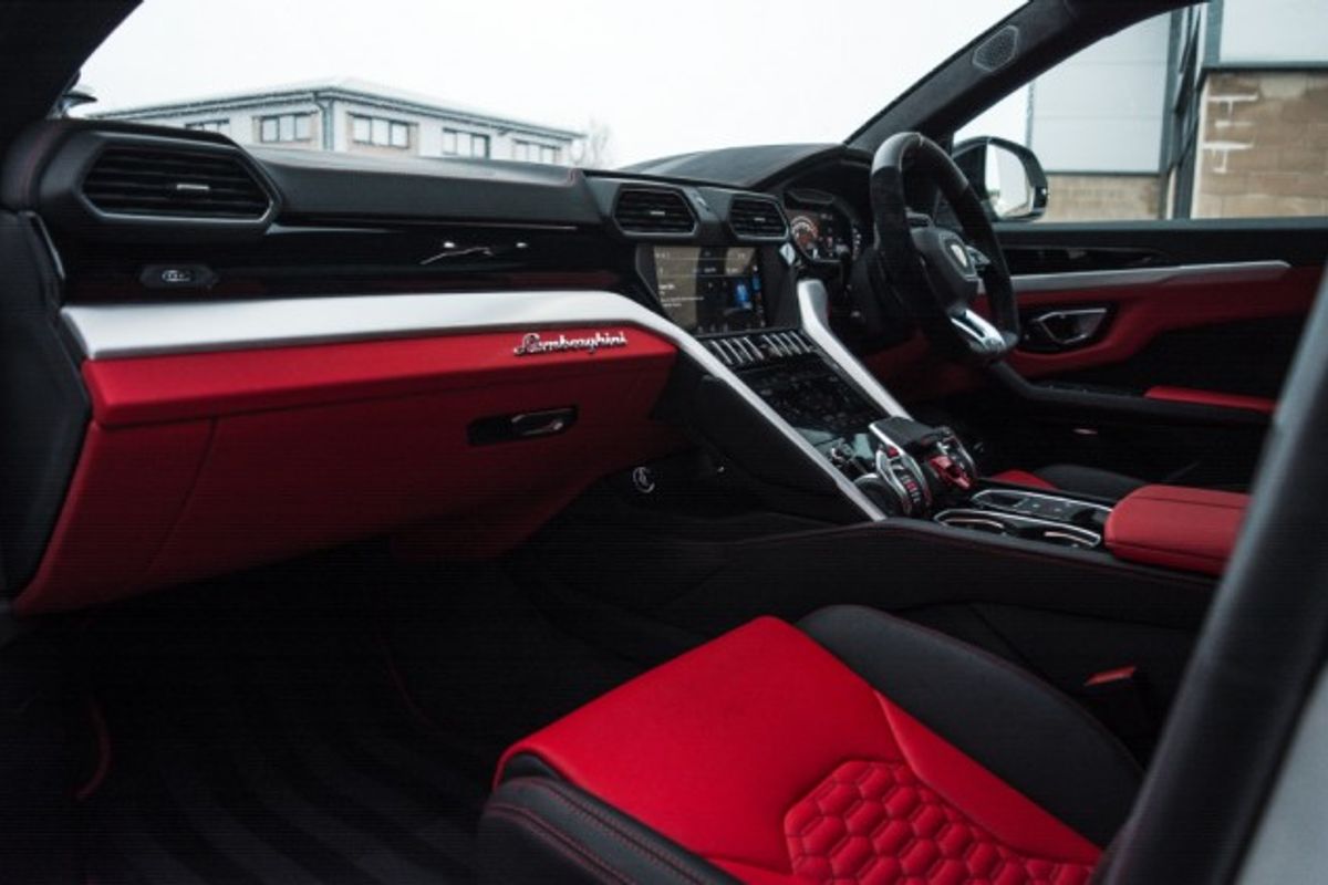 LAMBORGHINI URUS ESTATE 4.0 V8 5DR AUTOMATIC
