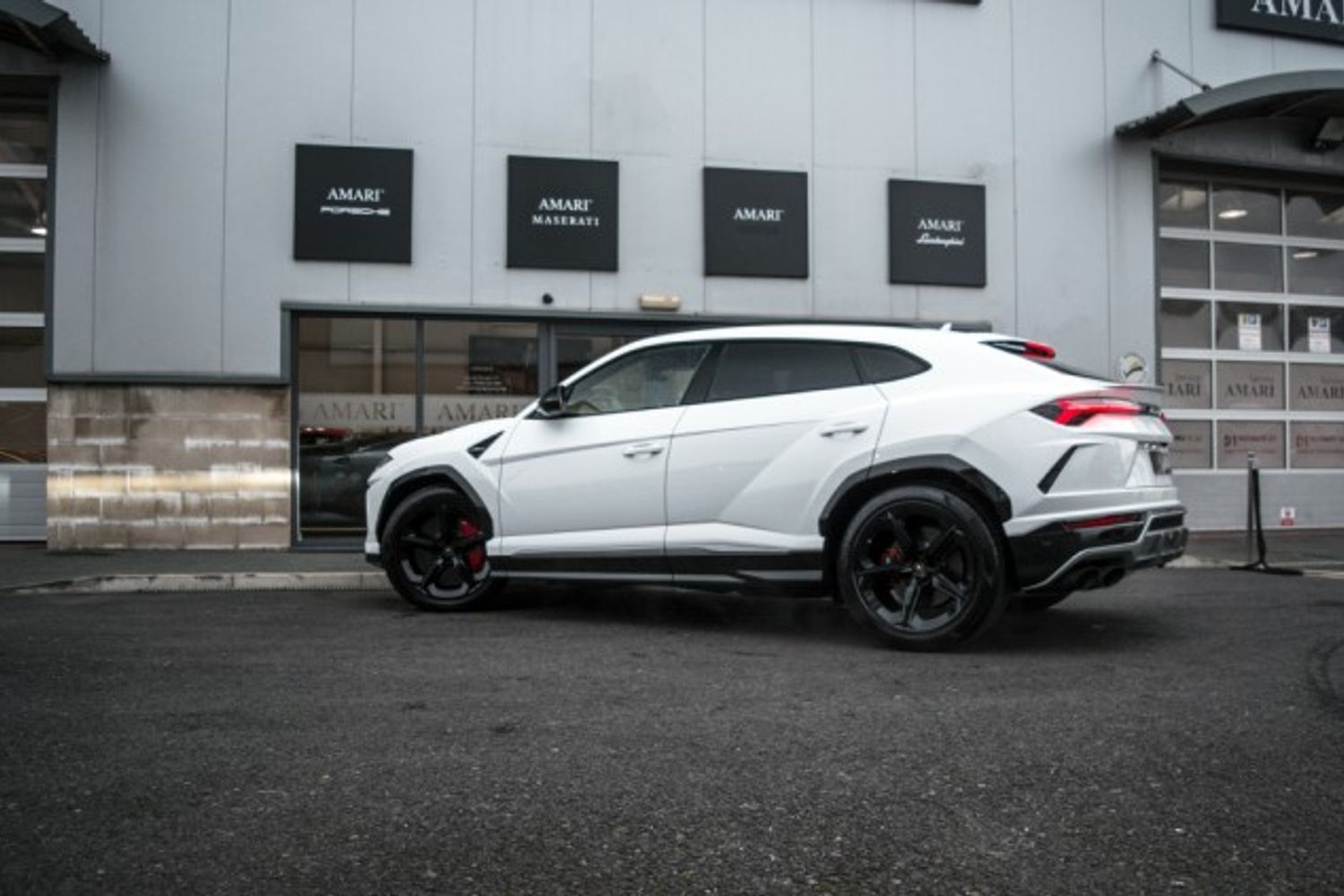 LAMBORGHINI URUS ESTATE 4.0 V8 5DR AUTOMATIC