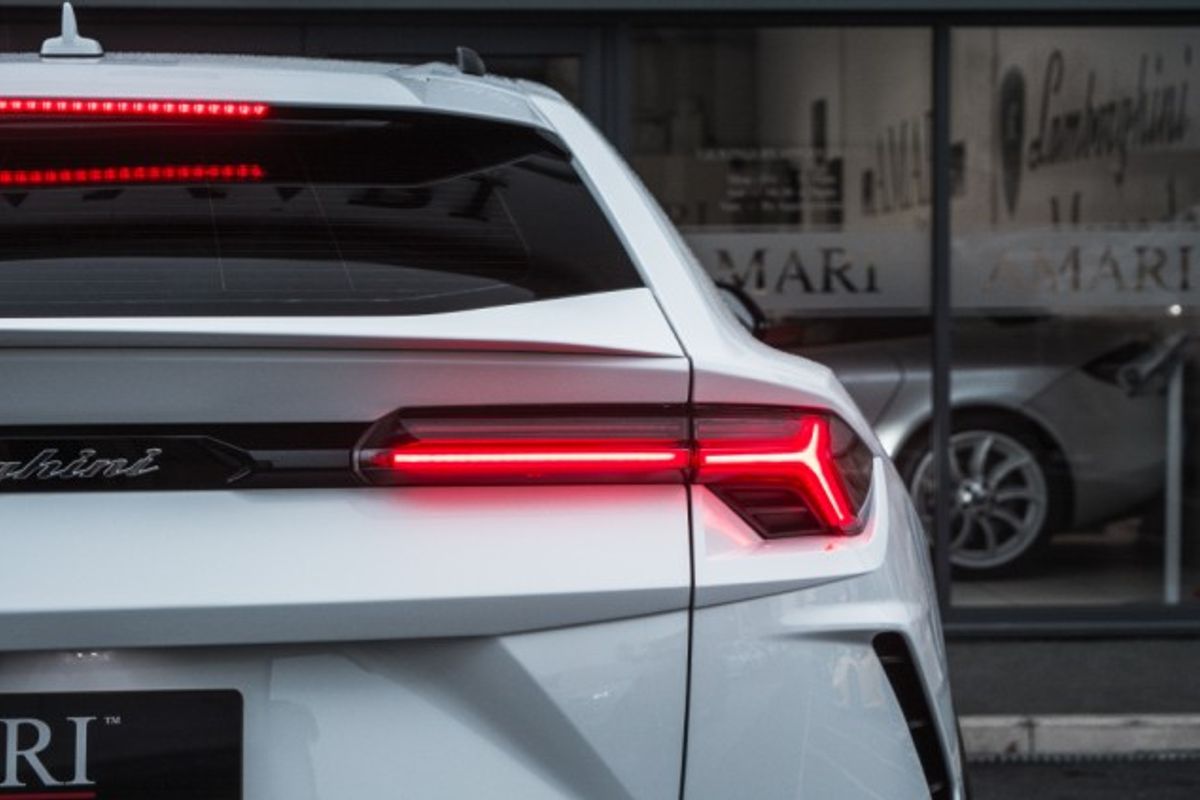 LAMBORGHINI URUS ESTATE 4.0 V8 5DR AUTOMATIC