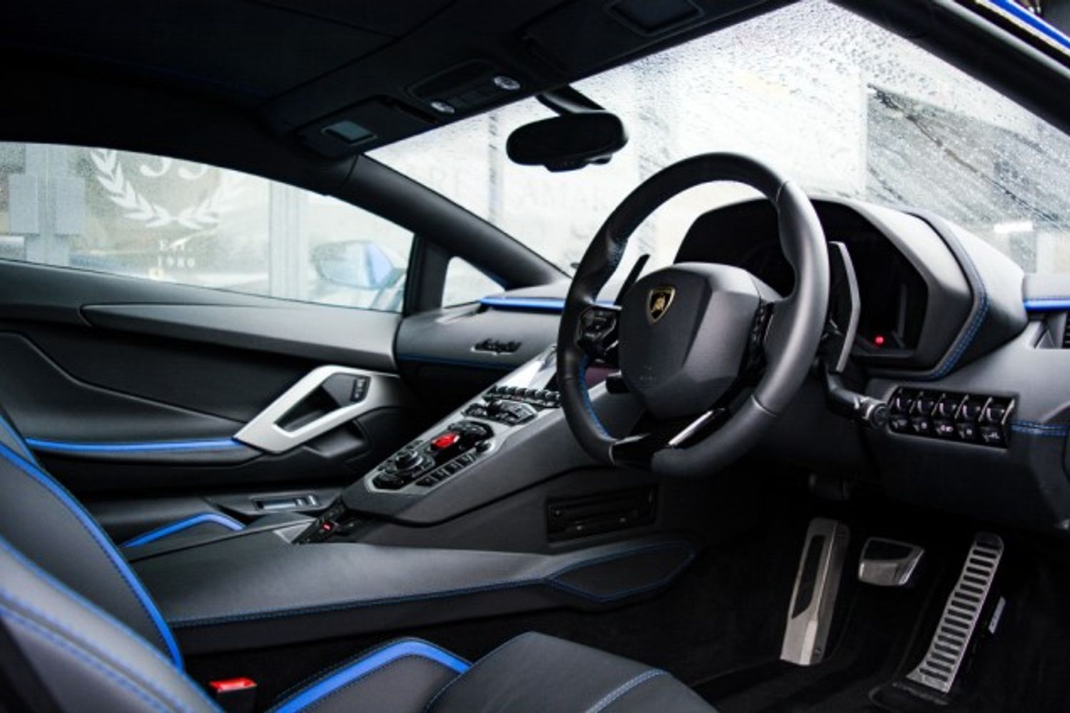 LAMBORGHINI AVENTADOR COUPE 6.5 LP 740-4 S 2DR SEMI AUTOMATIC
