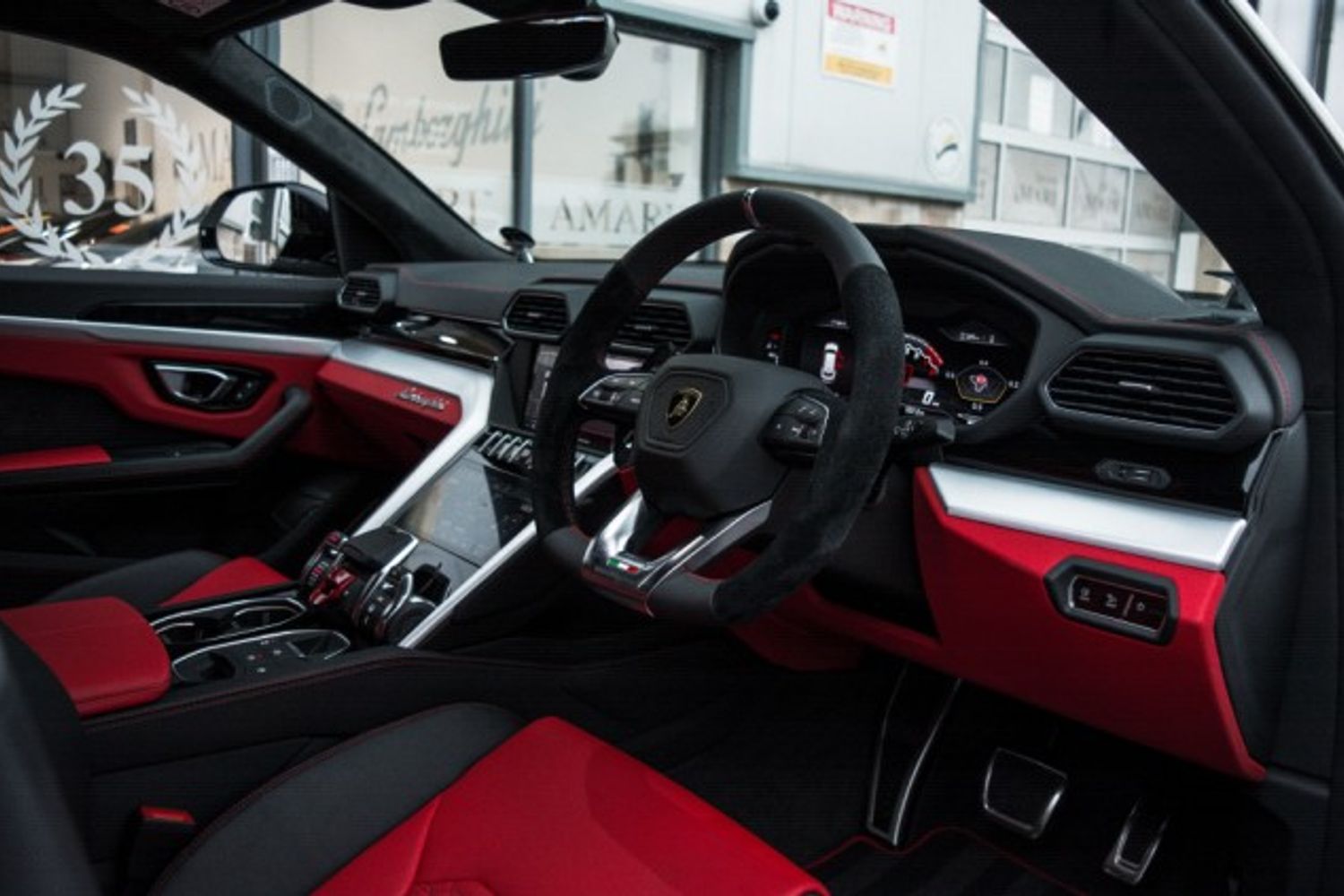 LAMBORGHINI URUS ESTATE 4.0 V8 5DR AUTOMATIC