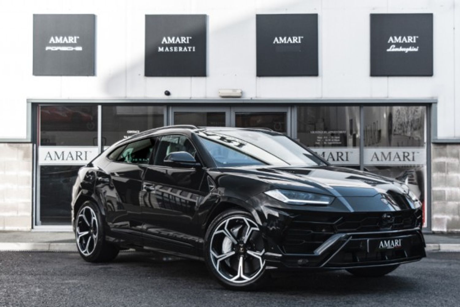 LAMBORGHINI URUS ESTATE 4.0 V8 5DR AUTOMATIC