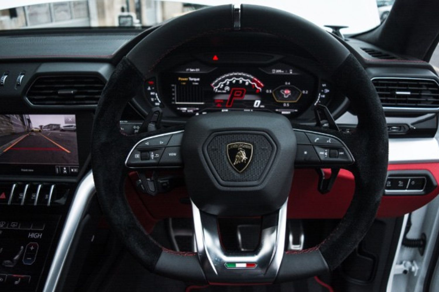 LAMBORGHINI URUS ESTATE 4.0 V8 5DR AUTOMATIC