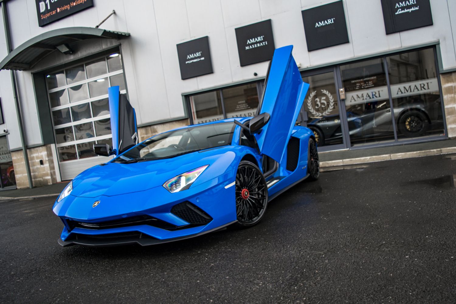 LAMBORGHINI AVENTADOR COUPE 6.5 LP 740-4 S 2DR SEMI AUTOMATIC