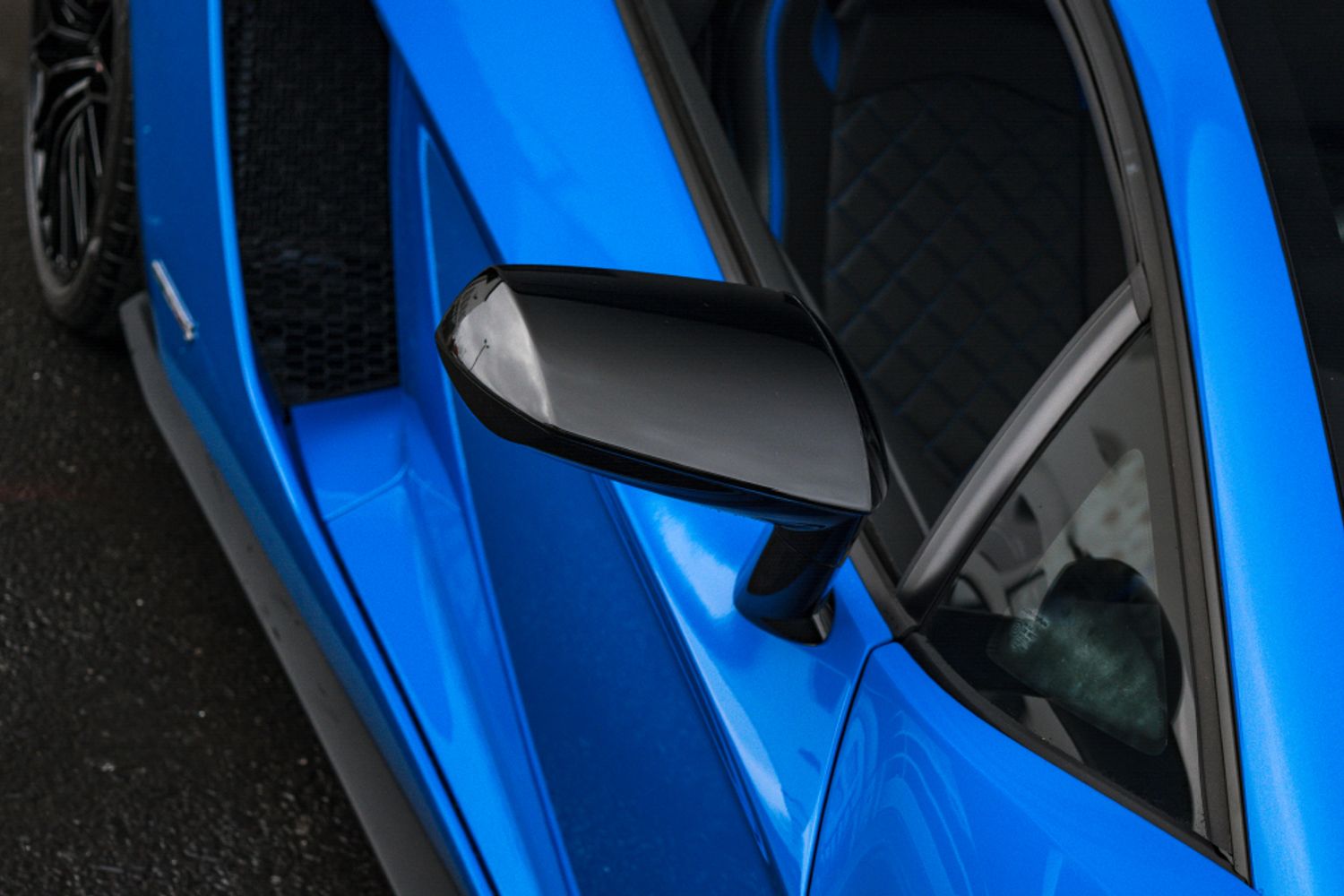 LAMBORGHINI AVENTADOR COUPE 6.5 LP 740-4 S 2DR SEMI AUTOMATIC