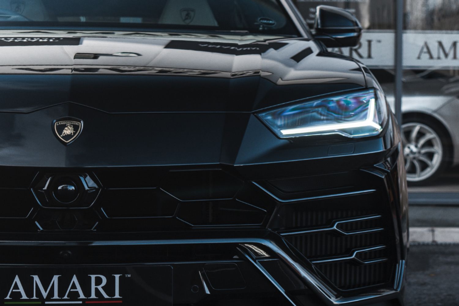 LAMBORGHINI URUS ESTATE 4.0 V8 5DR AUTOMATIC