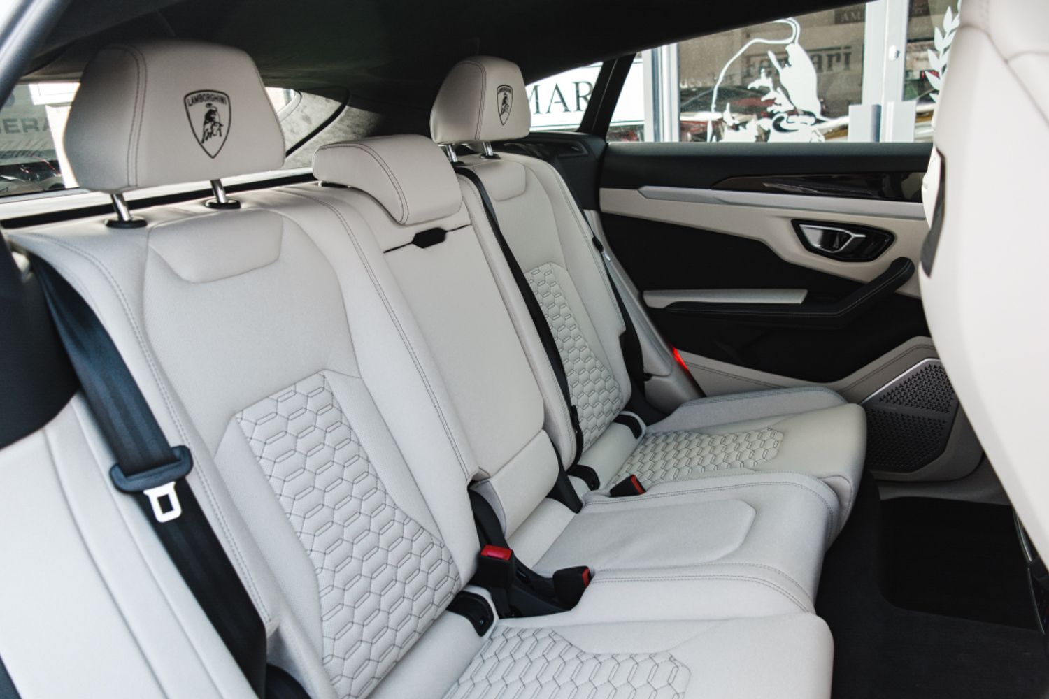 LAMBORGHINI URUS ESTATE 4.0 V8 5DR AUTOMATIC