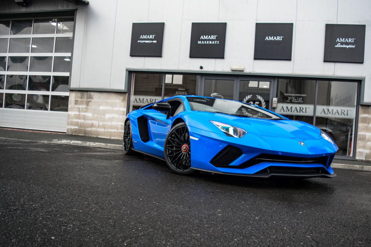 LAMBORGHINI AVENTADOR COUPE 6.5 LP 740-4 S 2DR SEMI AUTOMATIC