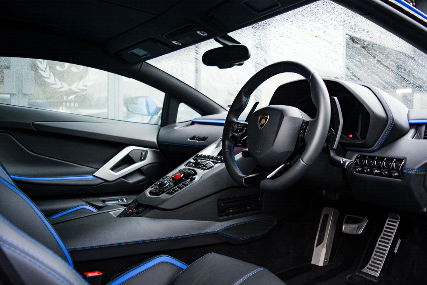 LAMBORGHINI AVENTADOR COUPE 6.5 LP 740-4 S 2DR SEMI AUTOMATIC