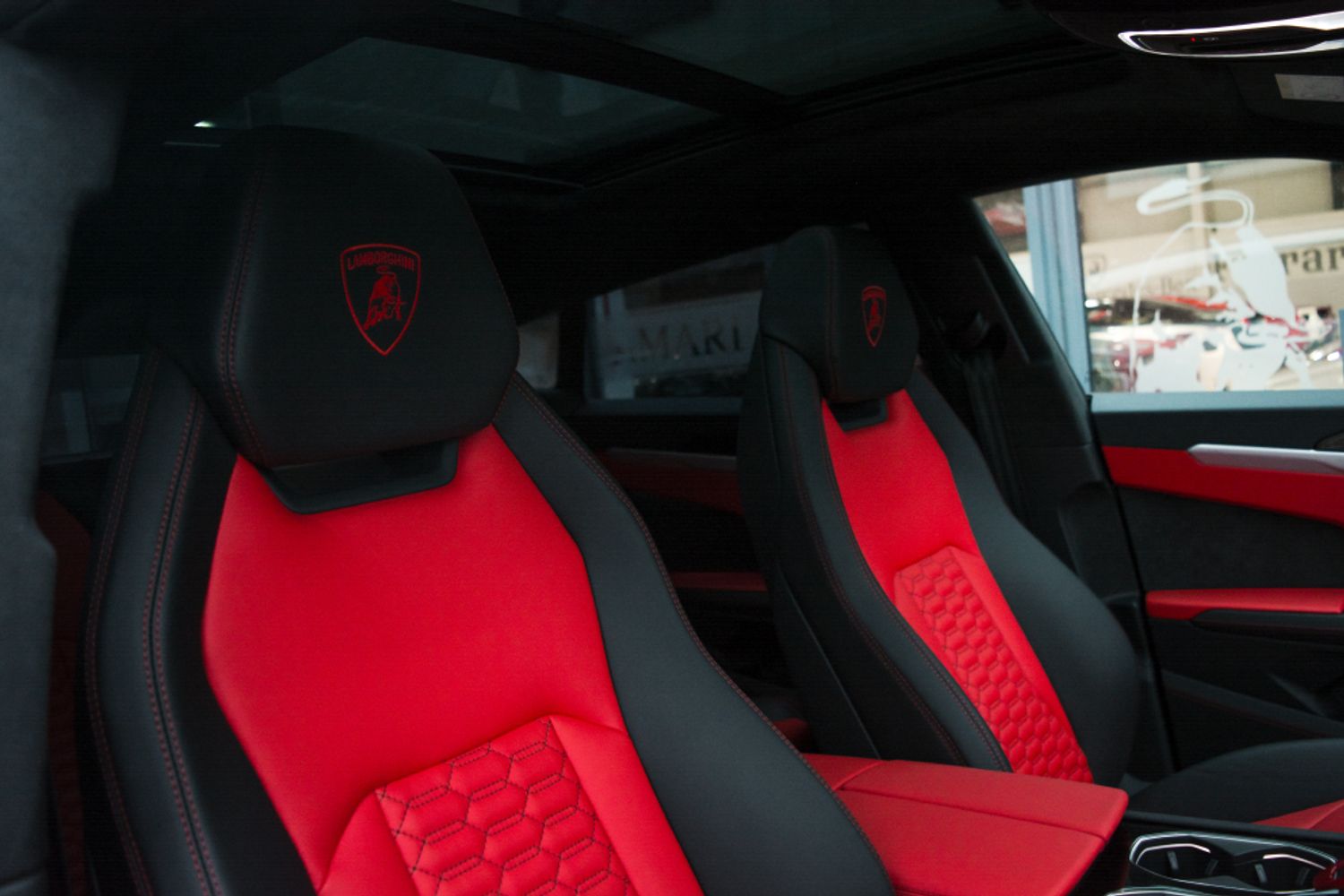 LAMBORGHINI URUS ESTATE 4.0 V8 5DR AUTOMATIC