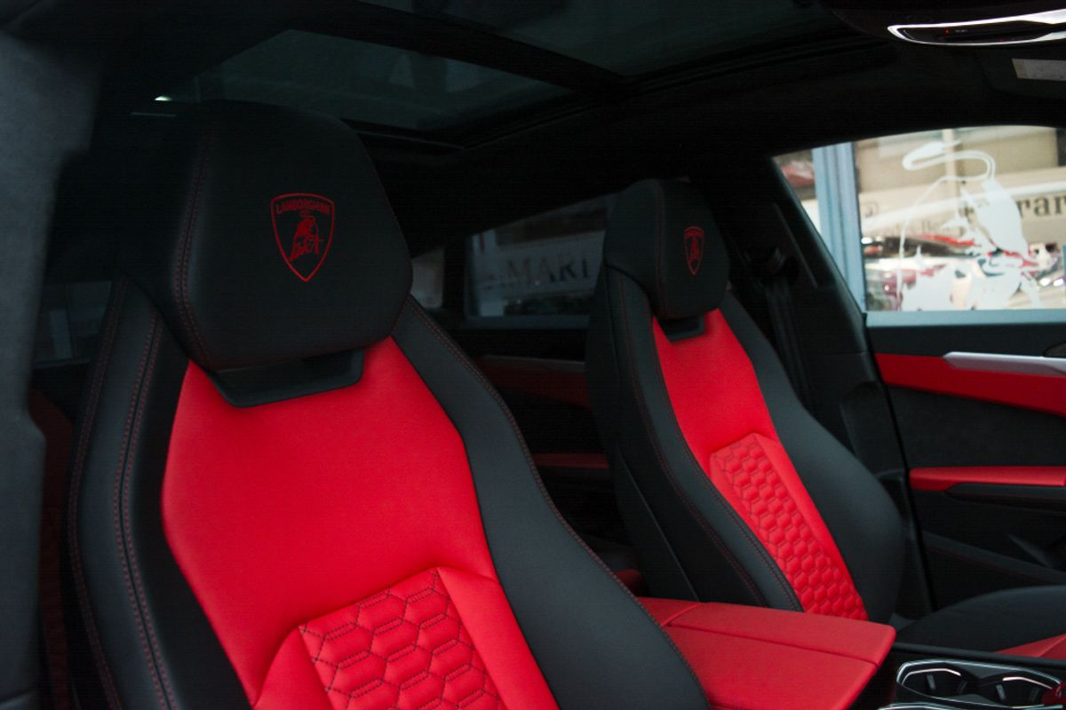 LAMBORGHINI URUS ESTATE 4.0 V8 5DR AUTOMATIC