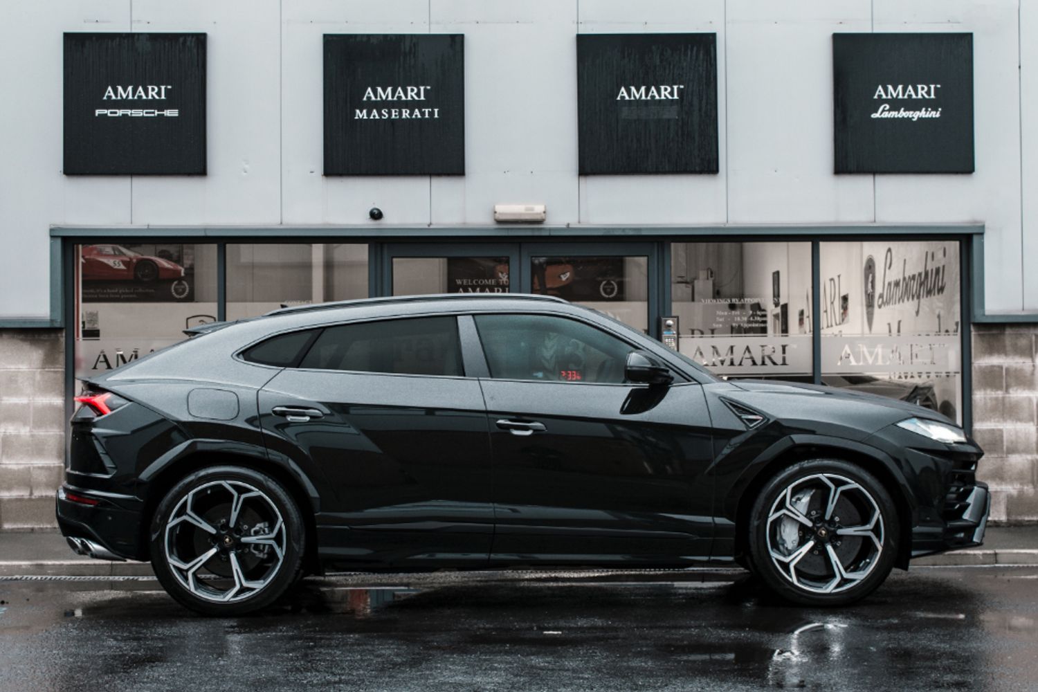 LAMBORGHINI URUS ESTATE 4.0 V8 5DR AUTOMATIC